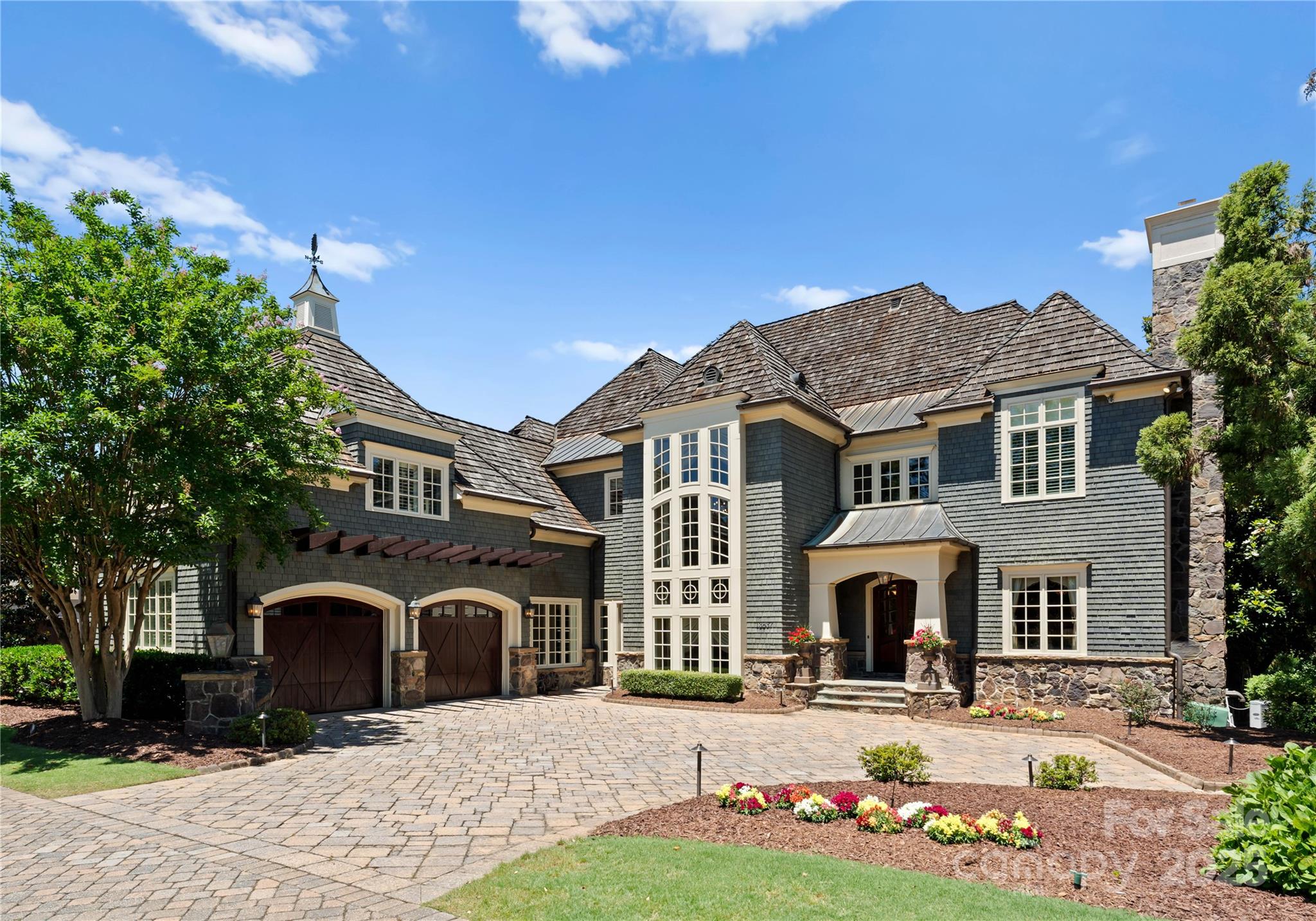 Charlotte, North Carolina 28278, United States, 4 Bedrooms Bedrooms, ,7 BathroomsBathrooms,Residential,Active,132614