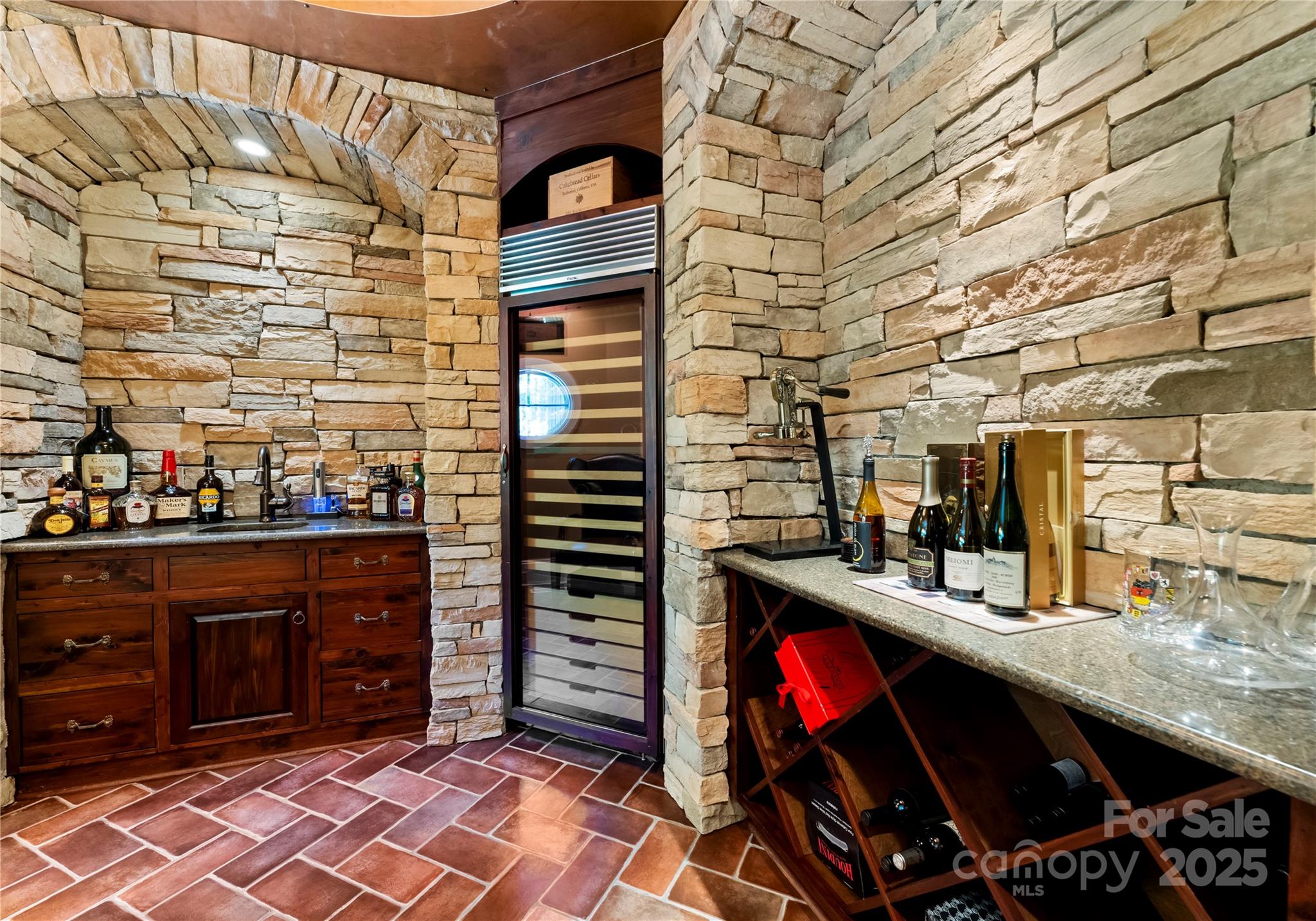 Charlotte, North Carolina 28278, United States, 4 Bedrooms Bedrooms, ,7 BathroomsBathrooms,Residential,Active,132614