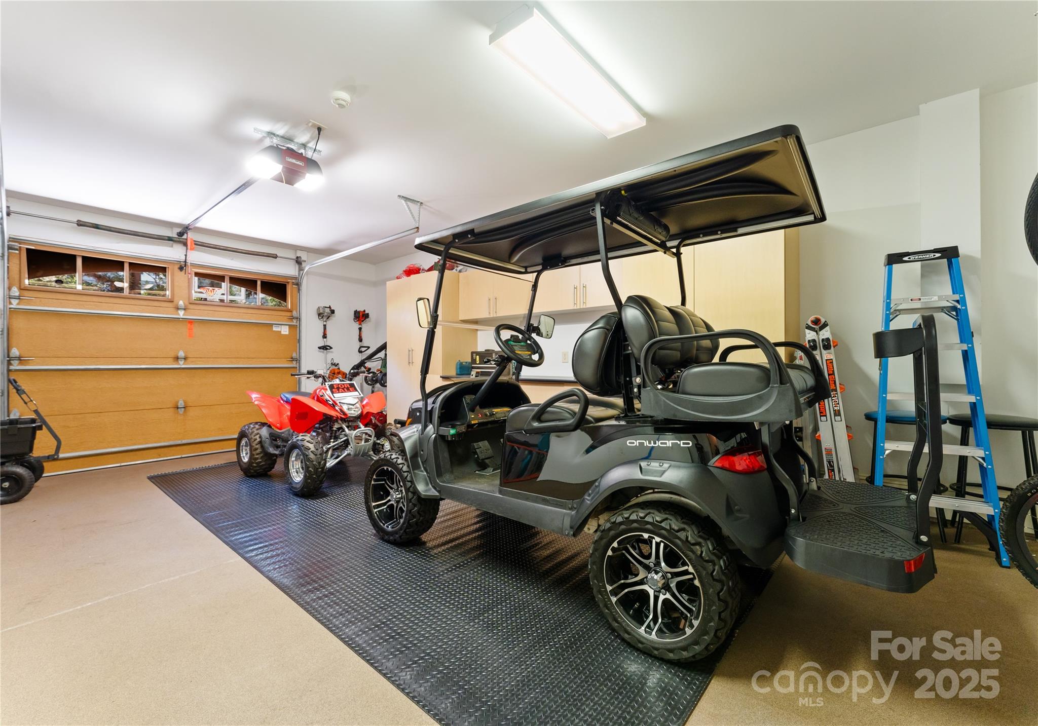 Charlotte, North Carolina 28278, United States, 4 Bedrooms Bedrooms, ,7 BathroomsBathrooms,Residential,Active,132614