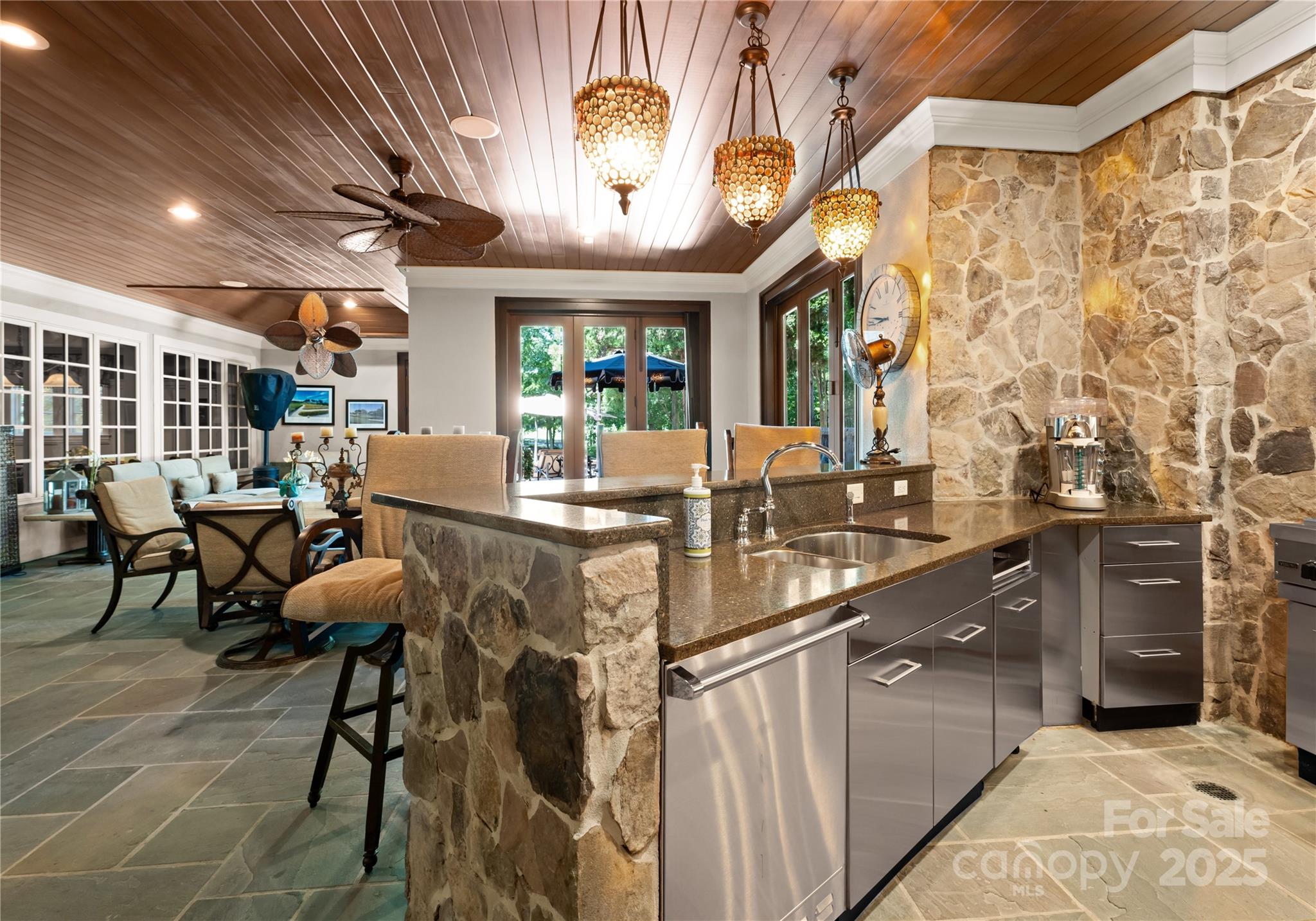 Charlotte, North Carolina 28278, United States, 4 Bedrooms Bedrooms, ,7 BathroomsBathrooms,Residential,Active,132614