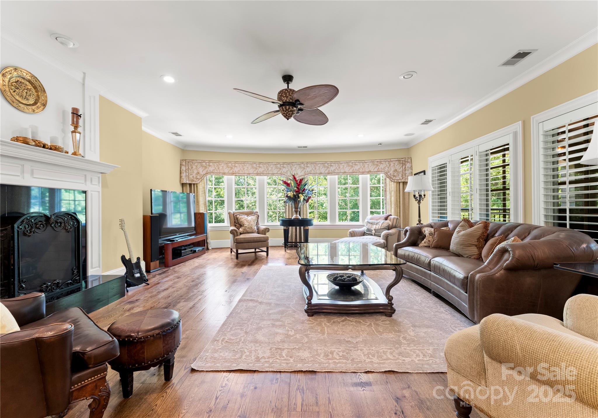 Charlotte, North Carolina 28278, United States, 4 Bedrooms Bedrooms, ,7 BathroomsBathrooms,Residential,Active,132614