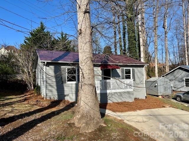 201 Brookdale Place NW