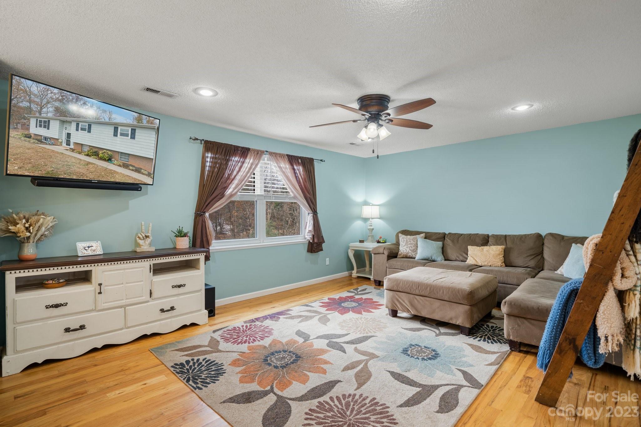 Royal Heights - Residential