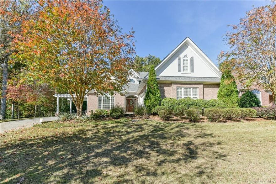 Beautiful well kept custom built home in sought after College Place.  Custom features include nice moldings, trey ceilings, vaulted ceilings, central vacuum, hardwoods, and much more!  Sunroom overlooks manicured lawn with irrigation system.  Workshop in back is wired.