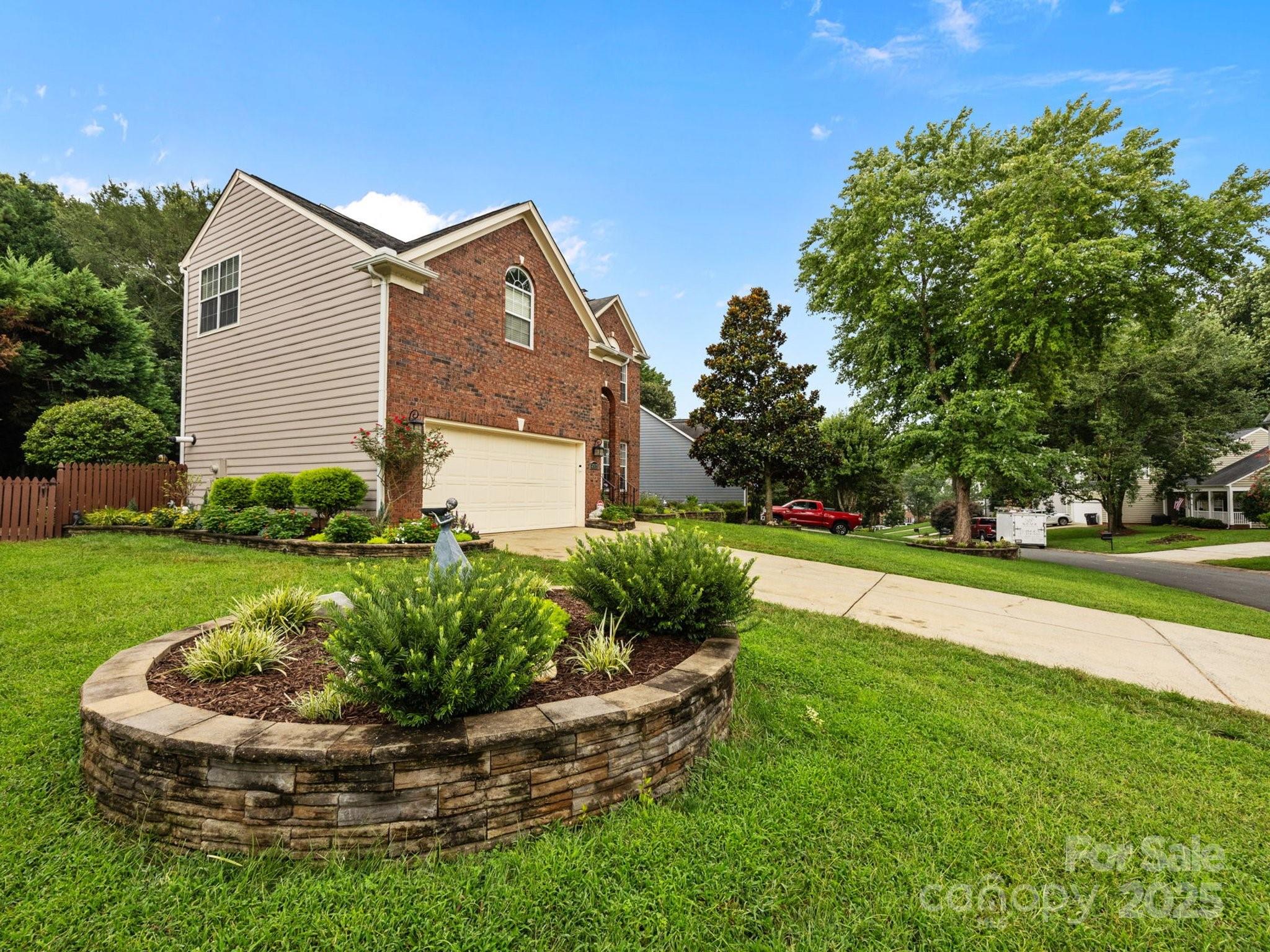 2919 Redfield Drive