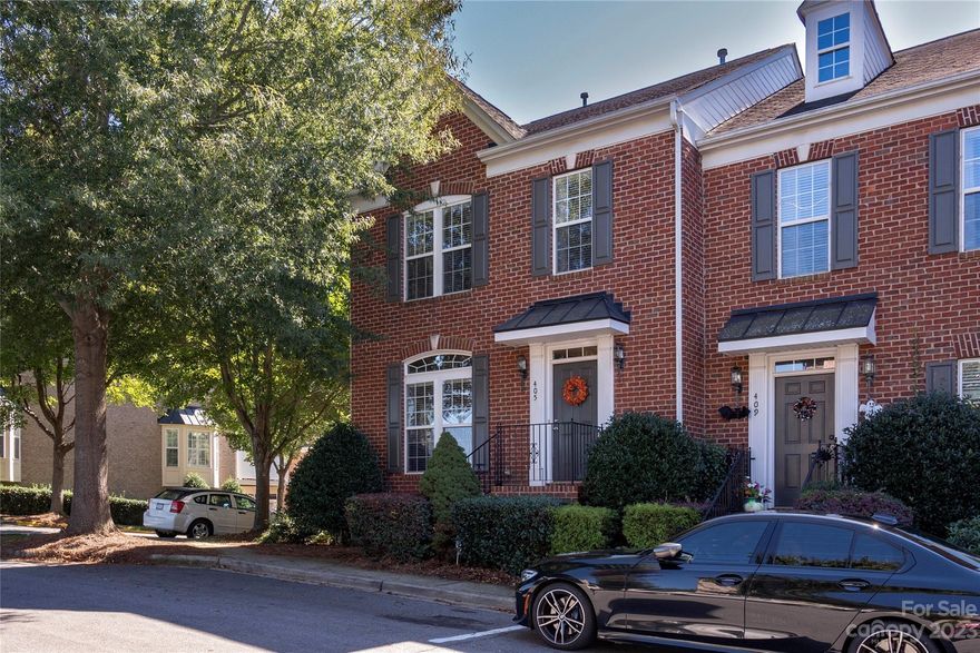 LOVELY END UNIT TOWNHOME WITH LOTS OF NATURAL LIGHT!  3BEDROOM/3.5BATH.  OPEN FLOORPLAN.  GORGEOUS HARDWOODS ON 1st & 2nd FLOOR ADDED IN 2018.  LIVING & DINING HAVE BAY WINDOWS.  KITCHEN WITH GRANITE COUNTERTOPS, TILE BACKSPLASH, DOUBLE OVENS, ISLAND WITH BREAKFAST BAR.  GAS FIREPLACE IN GREATROOM.  OWNER'S SUITE HAS TRAY CEILING, WALK IN CLOSET, DOUBLE SINKS, GARDEN TUB, TILED SHOWER.  FINISHED BASEMENT.  BONUS ROOM ON LOWER LEVEL COULD BE 4TH BEDROOM OR OFFICE.  FULL BATH ON LOWER LEVEL.  2ND & 3RD BATHS JUST PAINTED...REST OF INTERIOR PAINTED 2018.  DECK OFF GREATROOM WITH GAS LINE.  2 CAR GARAGE.  CLOSE TO HISTORIC DOWNTOWN DAVIDSON...WALK OR BIKE TO MAIN STREET FOR SHOPPING, RESTAURANTS, LIBRARY, MOVIES, FARMER'S MARKET.