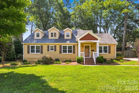 Photo of 4467 Woodlark Lane, Charlotte, NC 28211 (MLS # 4402018)