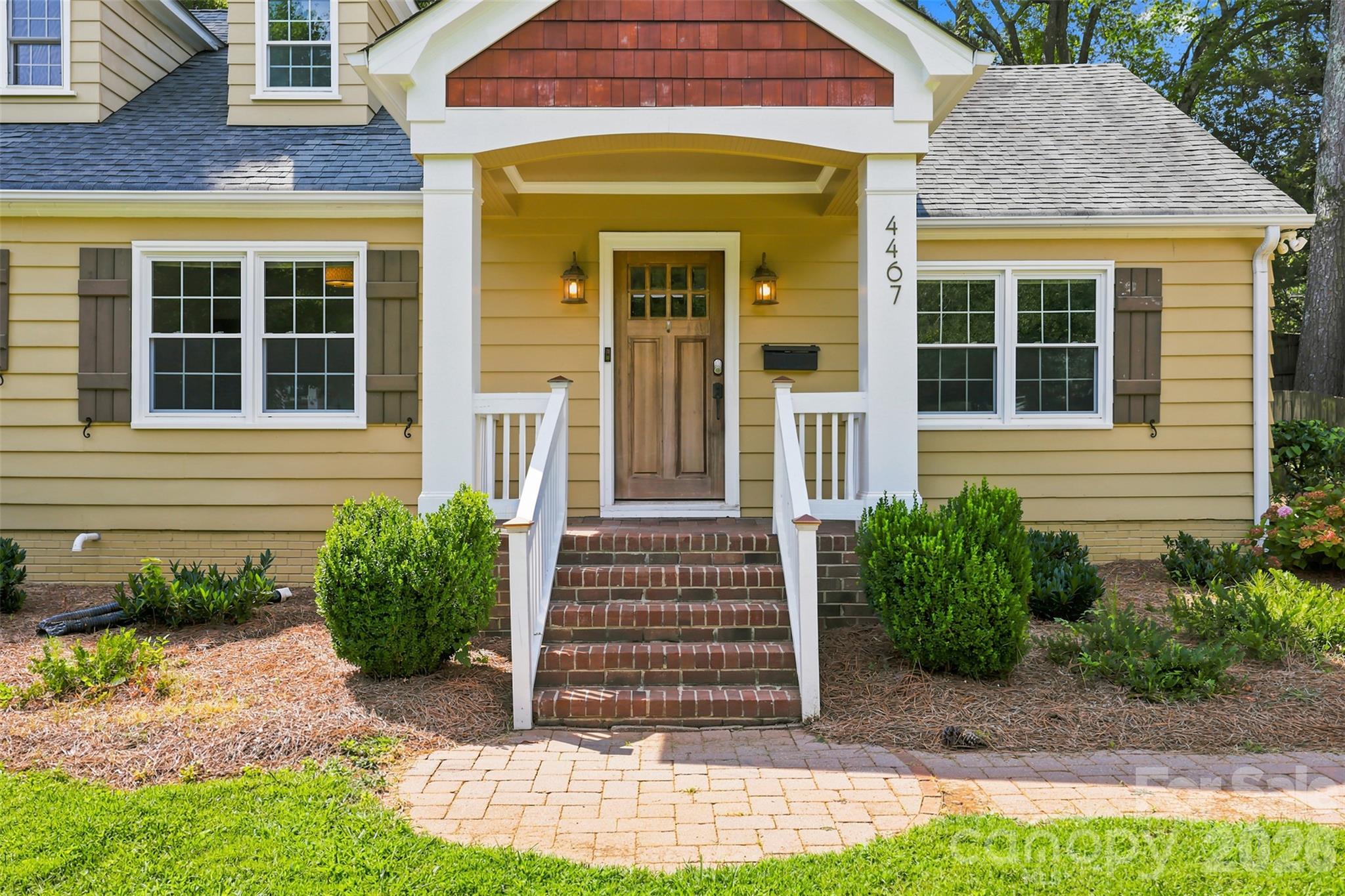 4467 Woodlark Lane