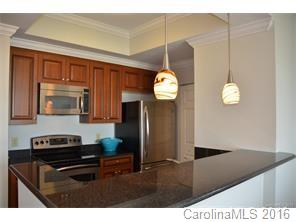 Fifth and Poplar - Residential