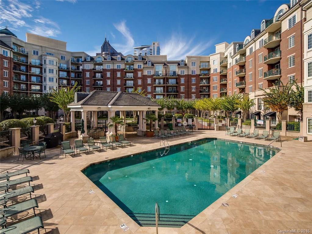 Fifth and Poplar - Residential