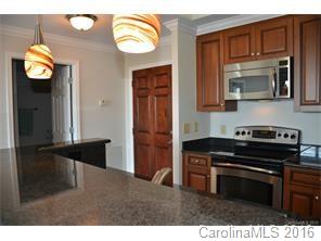 Fifth and Poplar - Residential