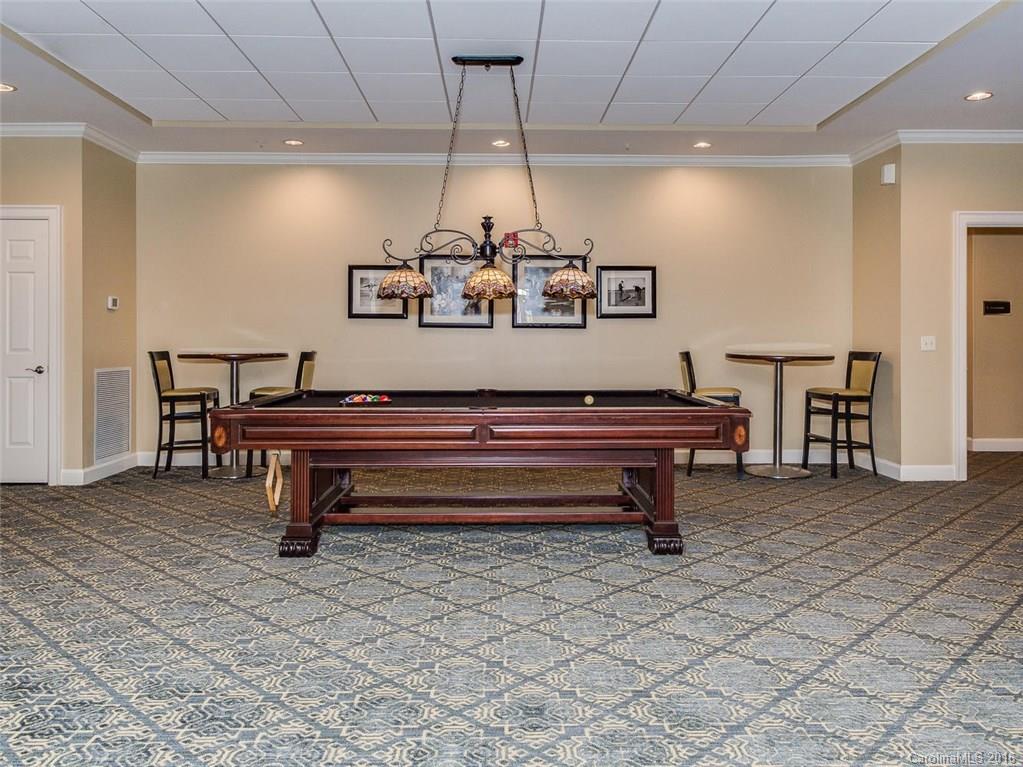 Fifth and Poplar - Residential