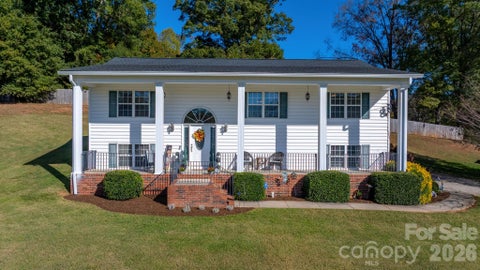 2137 Olde Farm Road Hudson NC 28638