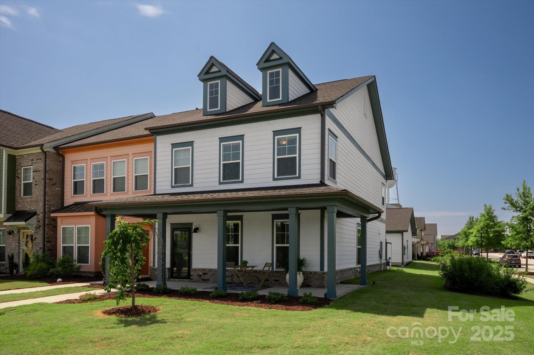 Riverwalk - Residential