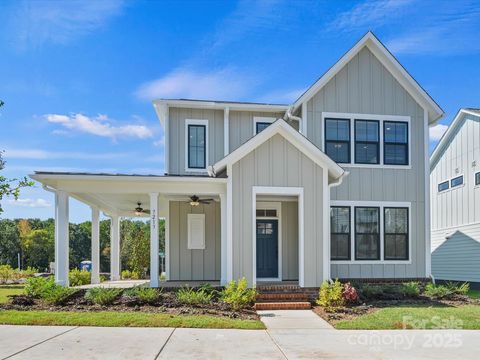 7213 Westrow Avenue Charlotte NC 28278