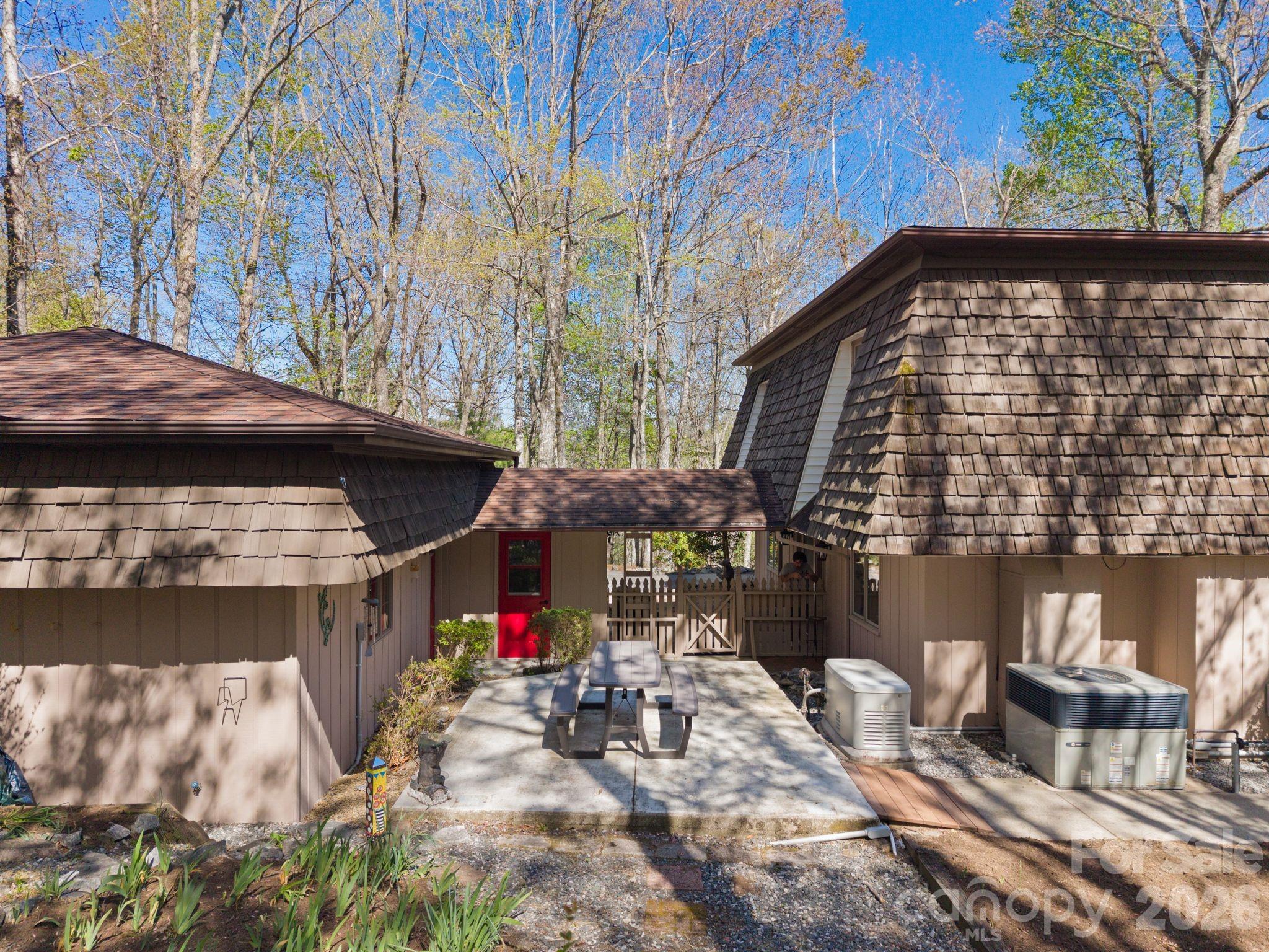 Connestee Falls - Residential