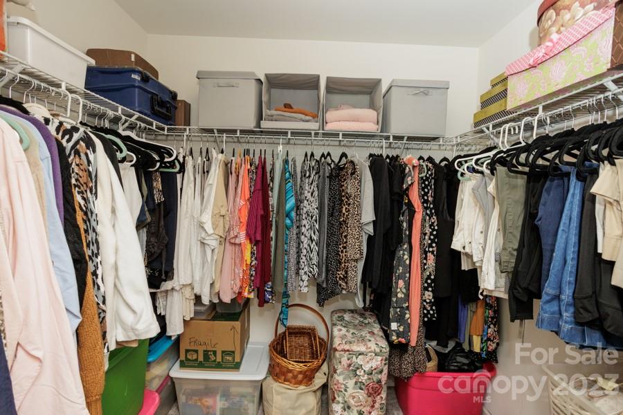 The Falls - Residential