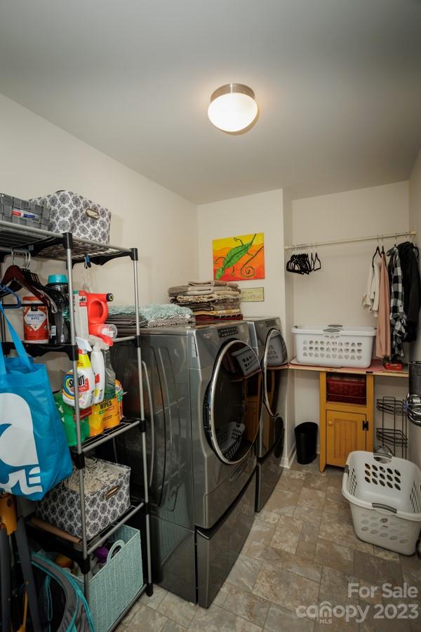 The Falls - Residential