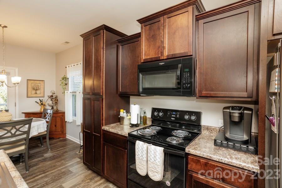 The Falls - Residential