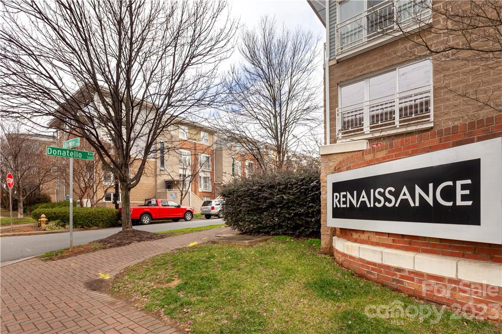 Photo 1 of 27 — 513 Donatello Avenue, Charlotte, NC 28205