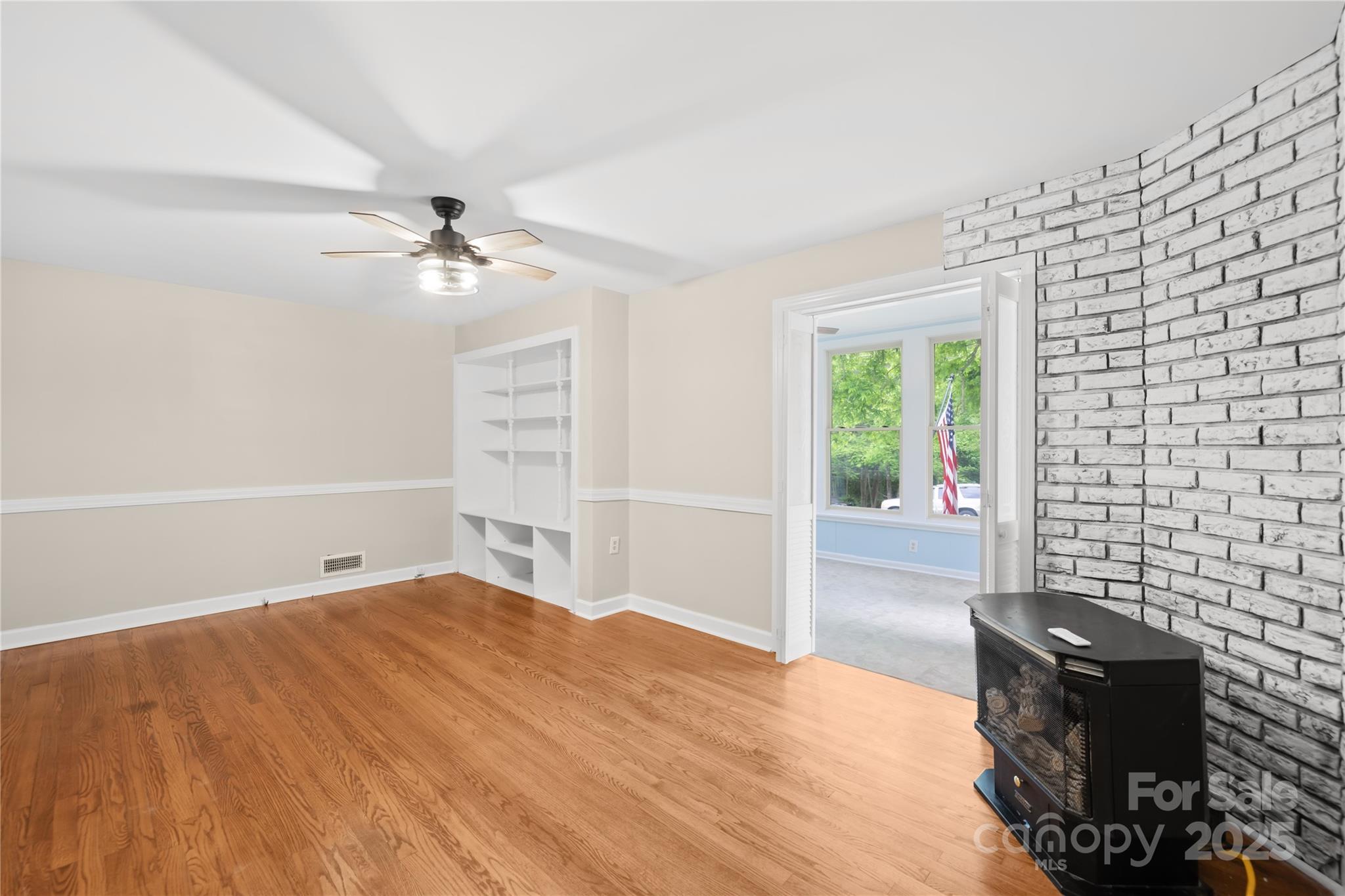 119 Oak Avenue