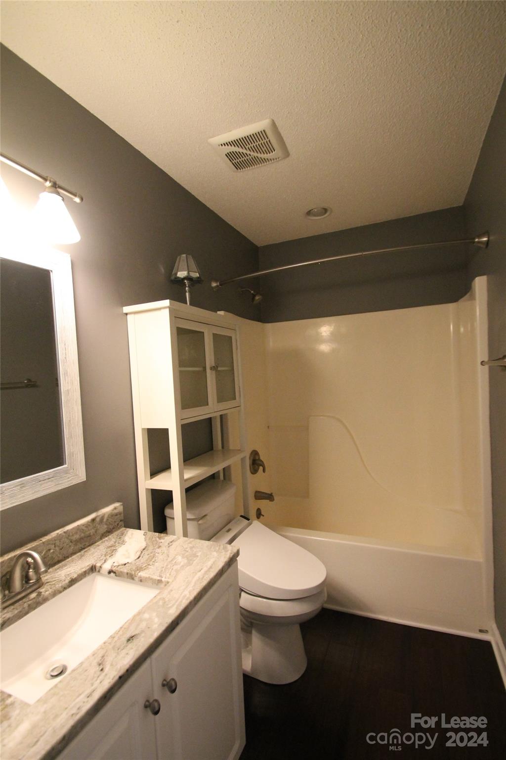 Lost Colony - Residential Lease