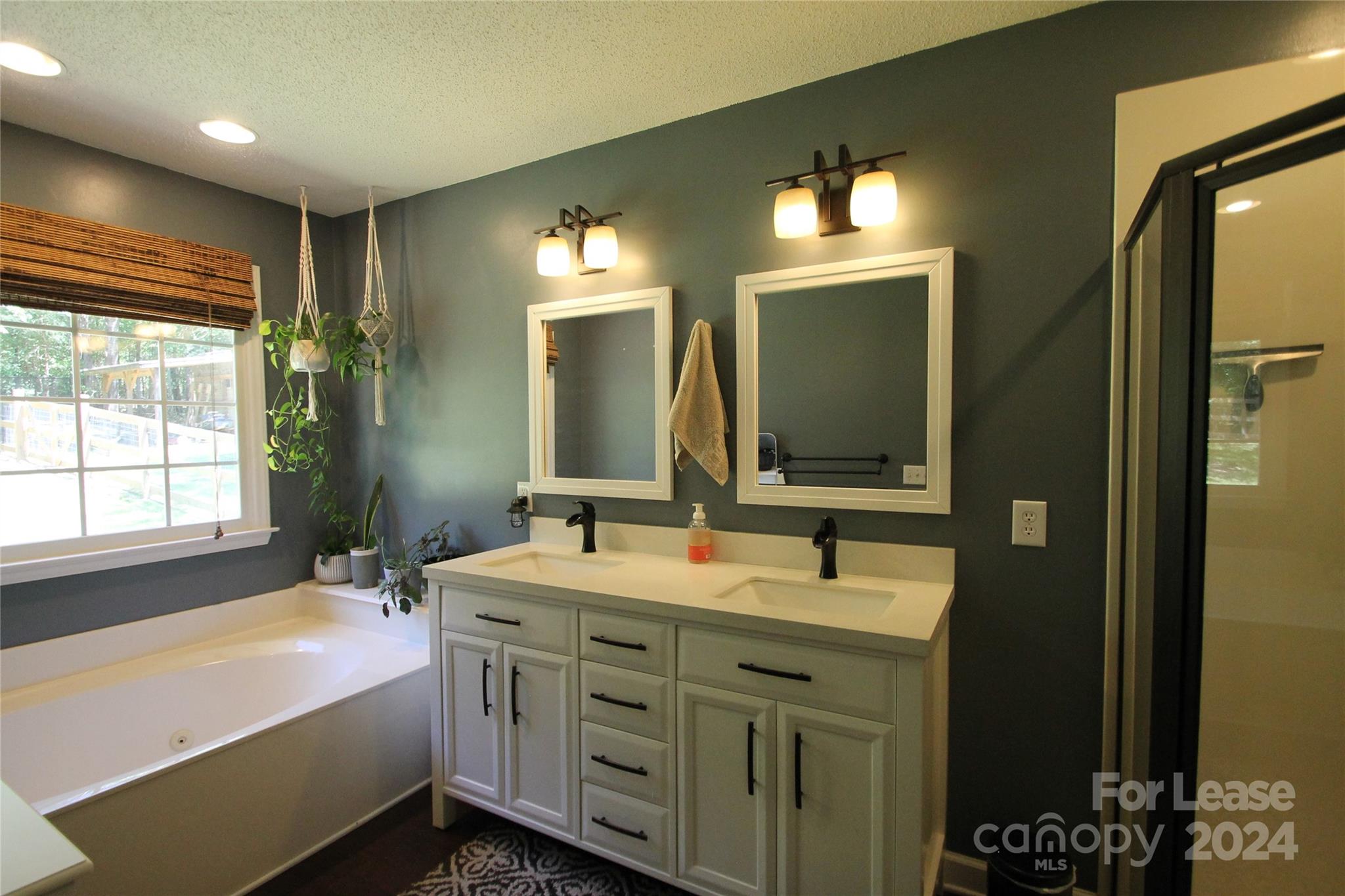 Lost Colony - Residential Lease