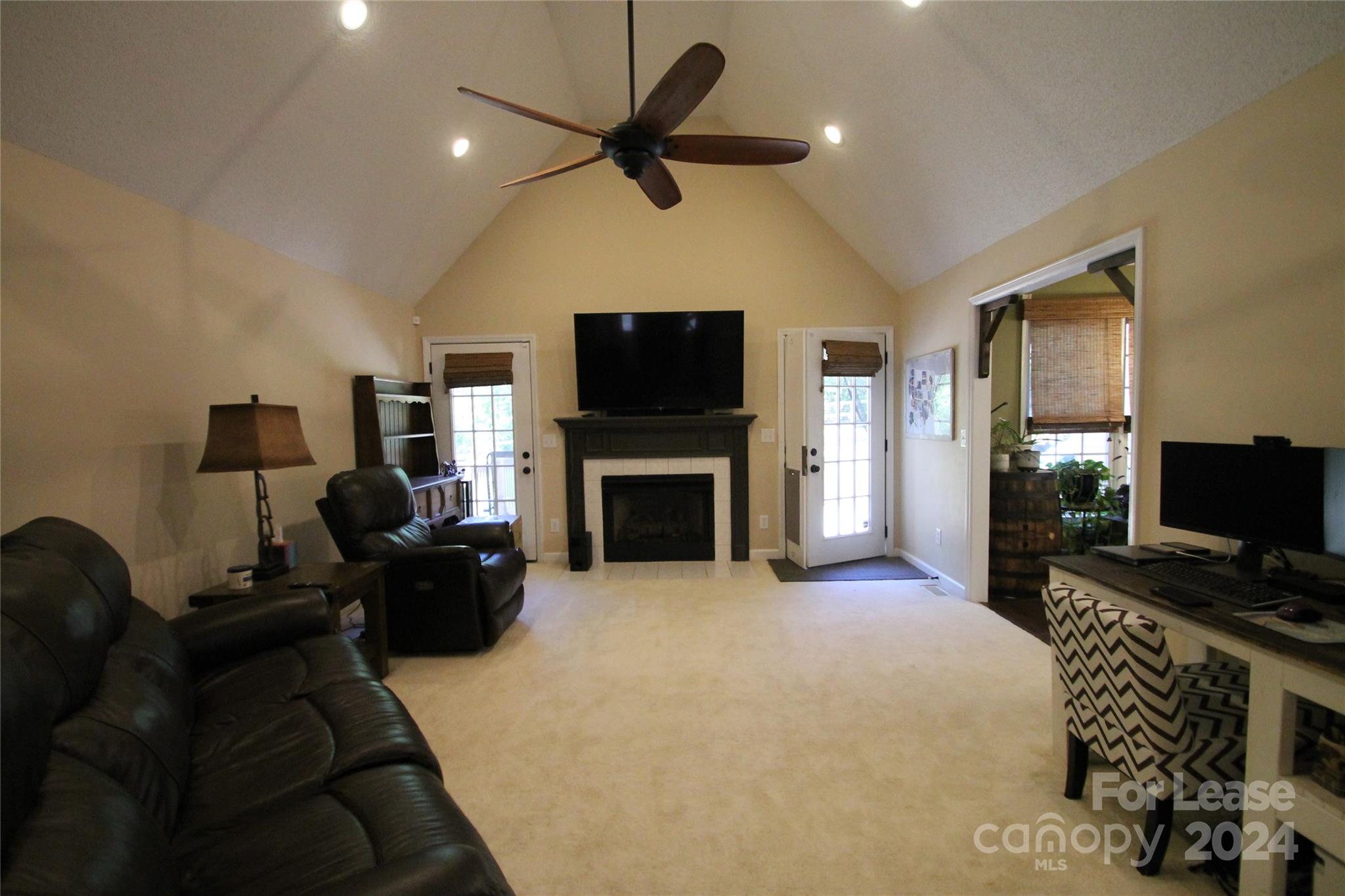 Lost Colony - Residential Lease