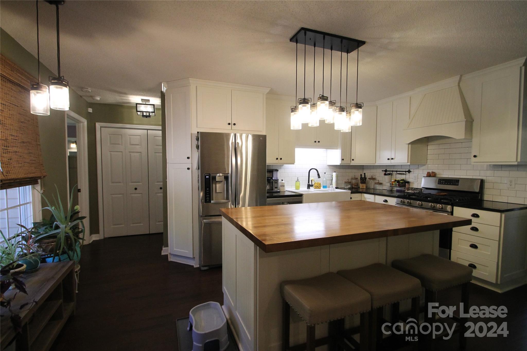 Lost Colony - Residential Lease