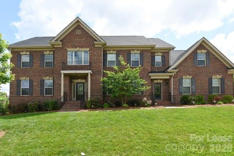 Photo of 720 Ridge Lake Drive, Weddington, NC 28104 (MLS # 4361360)