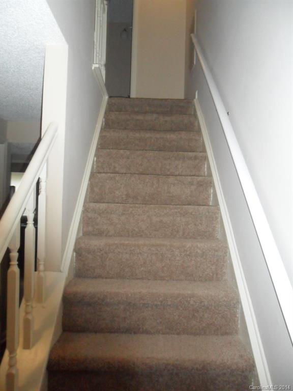 Pheasant Knoll - Residential Lease