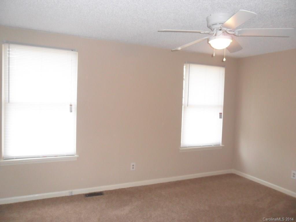 Pheasant Knoll - Residential Lease