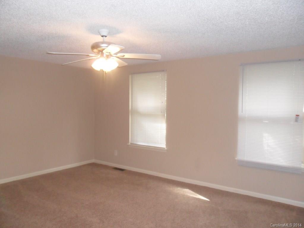 Pheasant Knoll - Residential Lease