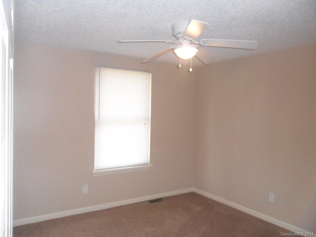 Pheasant Knoll - Residential Lease