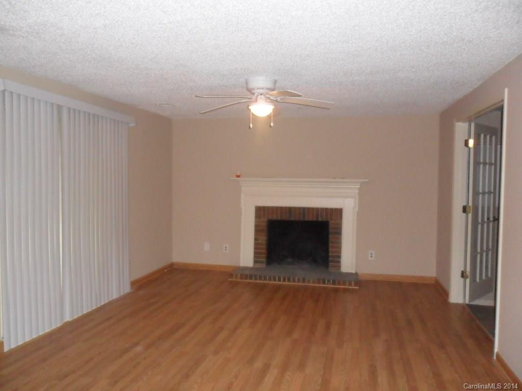 Pheasant Knoll - Residential Lease