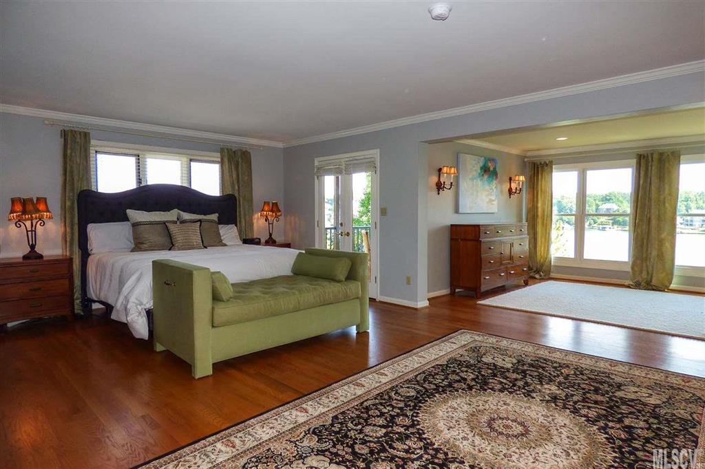 Moores Ferry - Residential