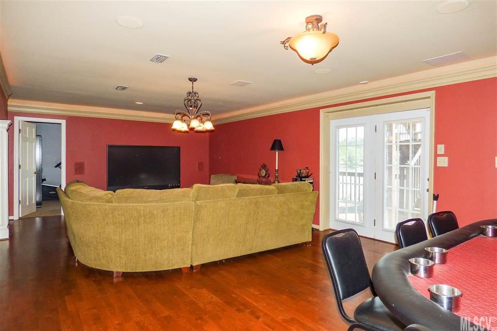 Moores Ferry - Residential