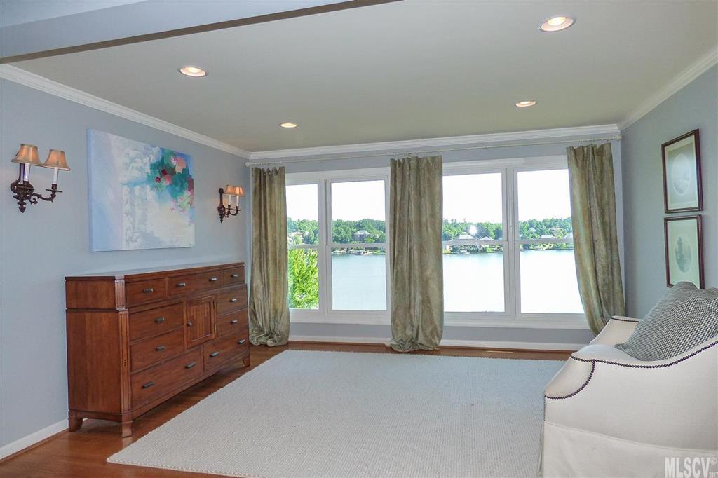 Moores Ferry - Residential