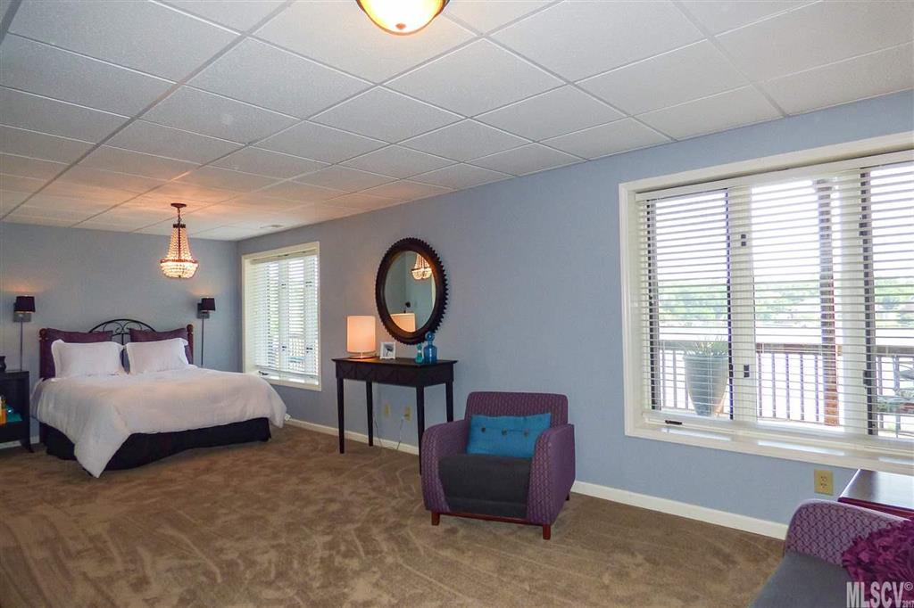 Moores Ferry - Residential