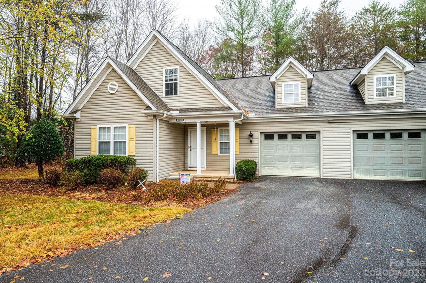 Easy townhome living on main level with one-car garage! This great 3BR/2.5BA townhome is situated in quiet, yet convenient NE Hickory location only minutes from downtown, highways, shopping and dining! Main level features open floor plan. Living and dining areas have wood floors. Kitchen has tile floors, pantry and ample cabinets and counterspace. Opens to deck. Primary suite is on main level and has nice walk-in closet and bathroom with dual vanities. Upstairs has two additional bedrooms and one bathroom.