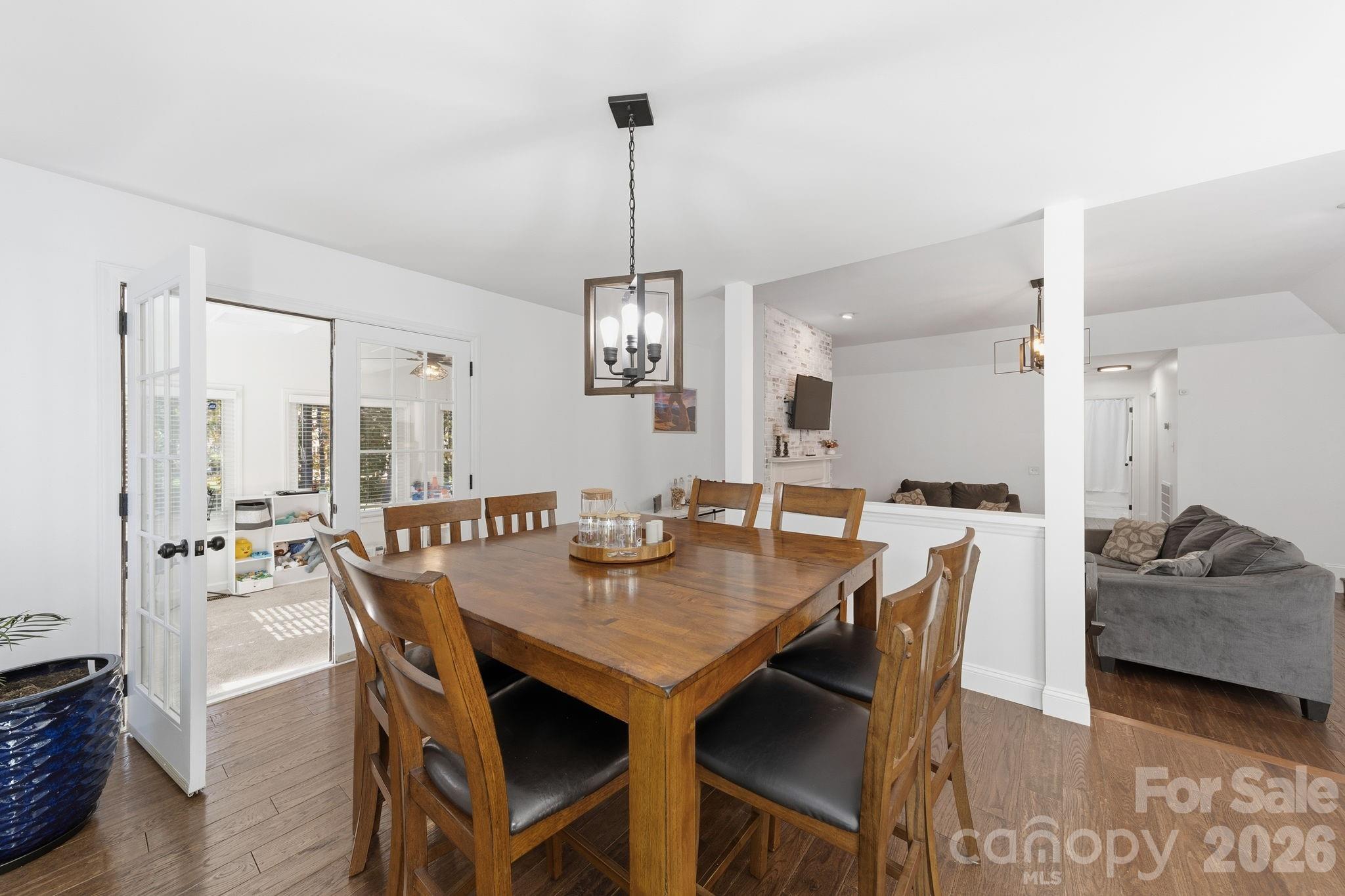 Carsons Pond - Residential