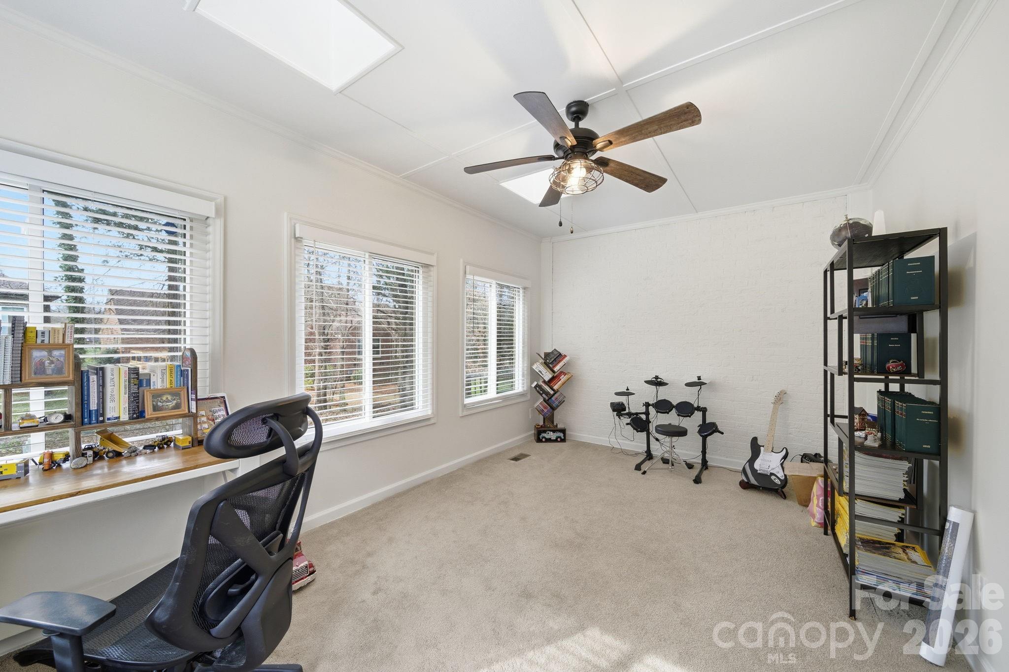 Carsons Pond - Residential