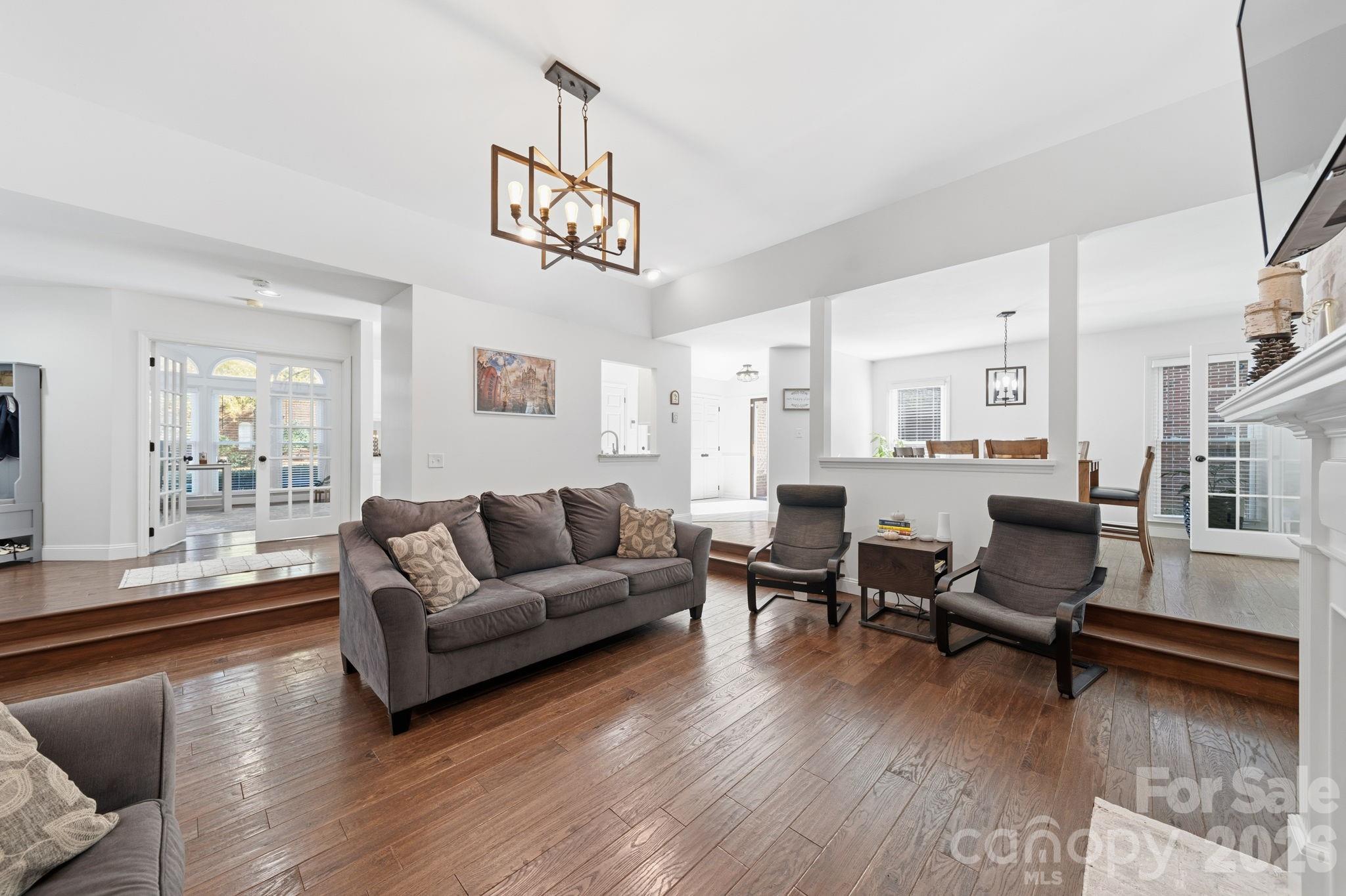 Carsons Pond - Residential