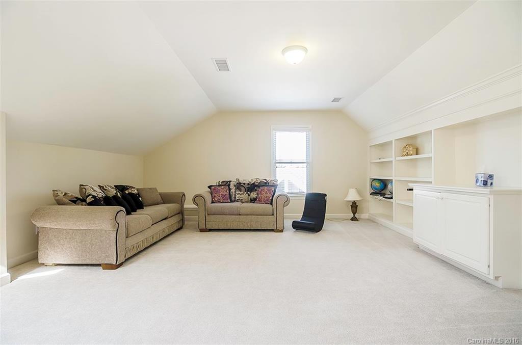 The Hamptons - Residential