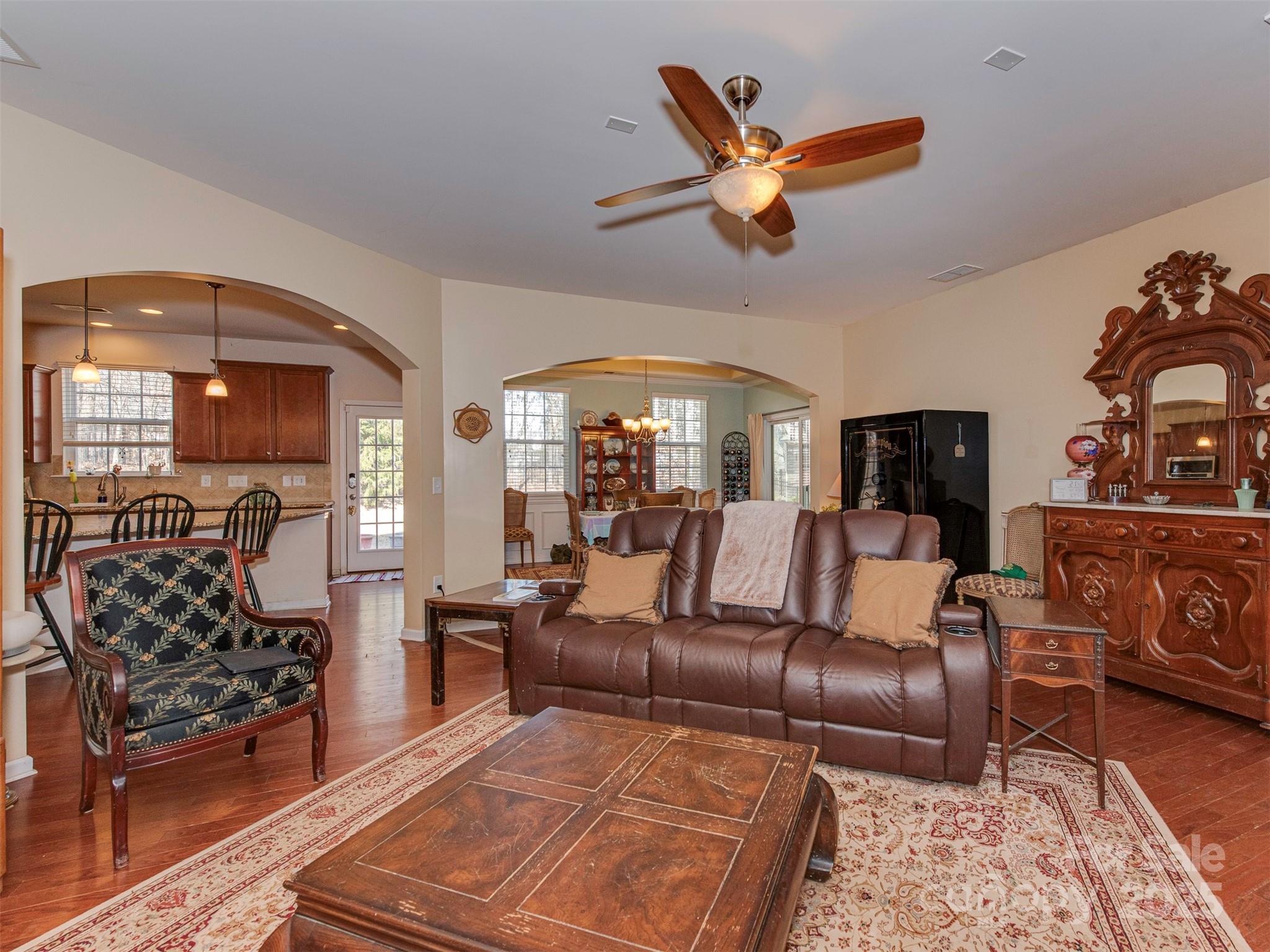 4856 Pepper Drive