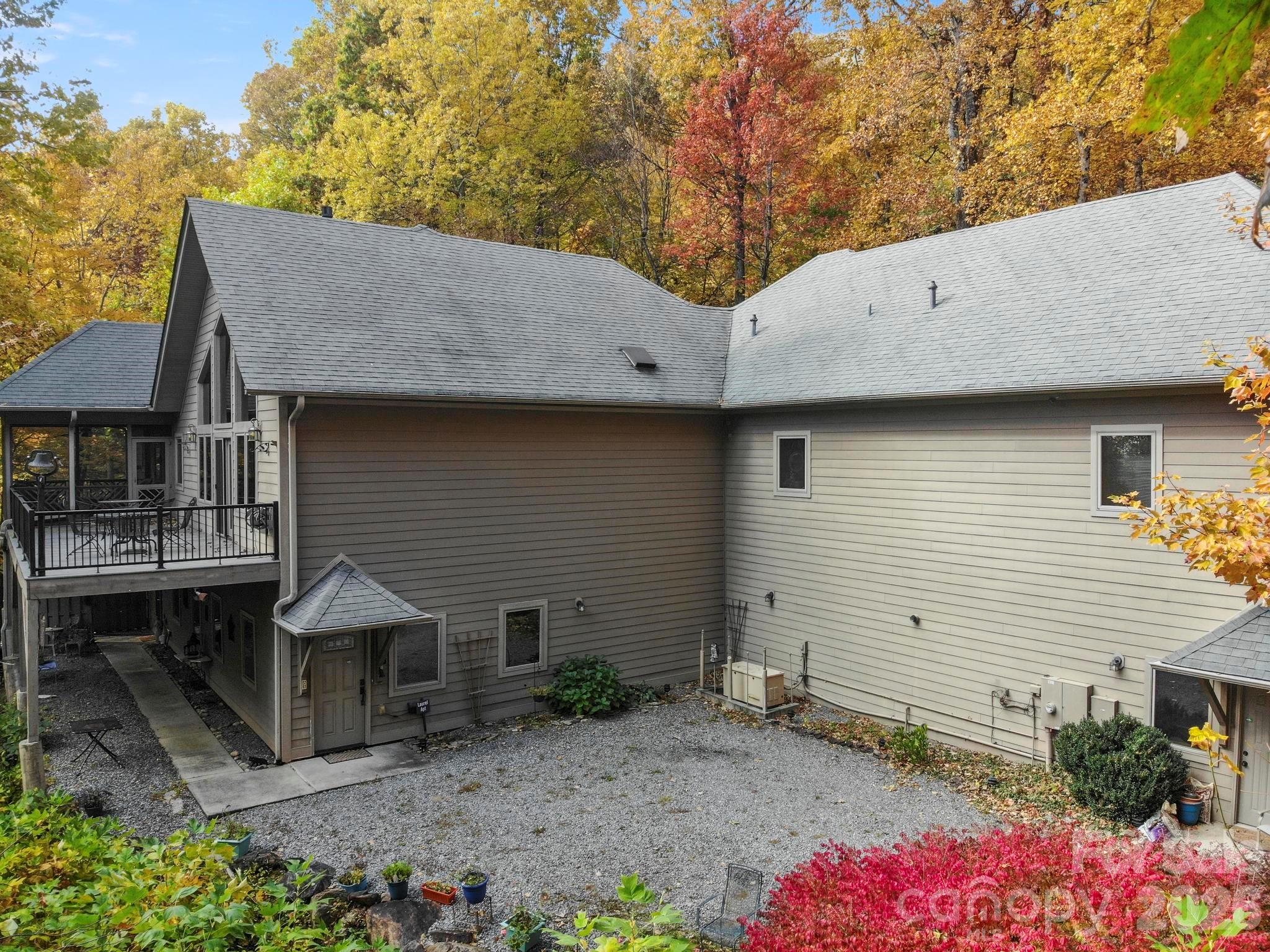 Laurel Ridge - Residential