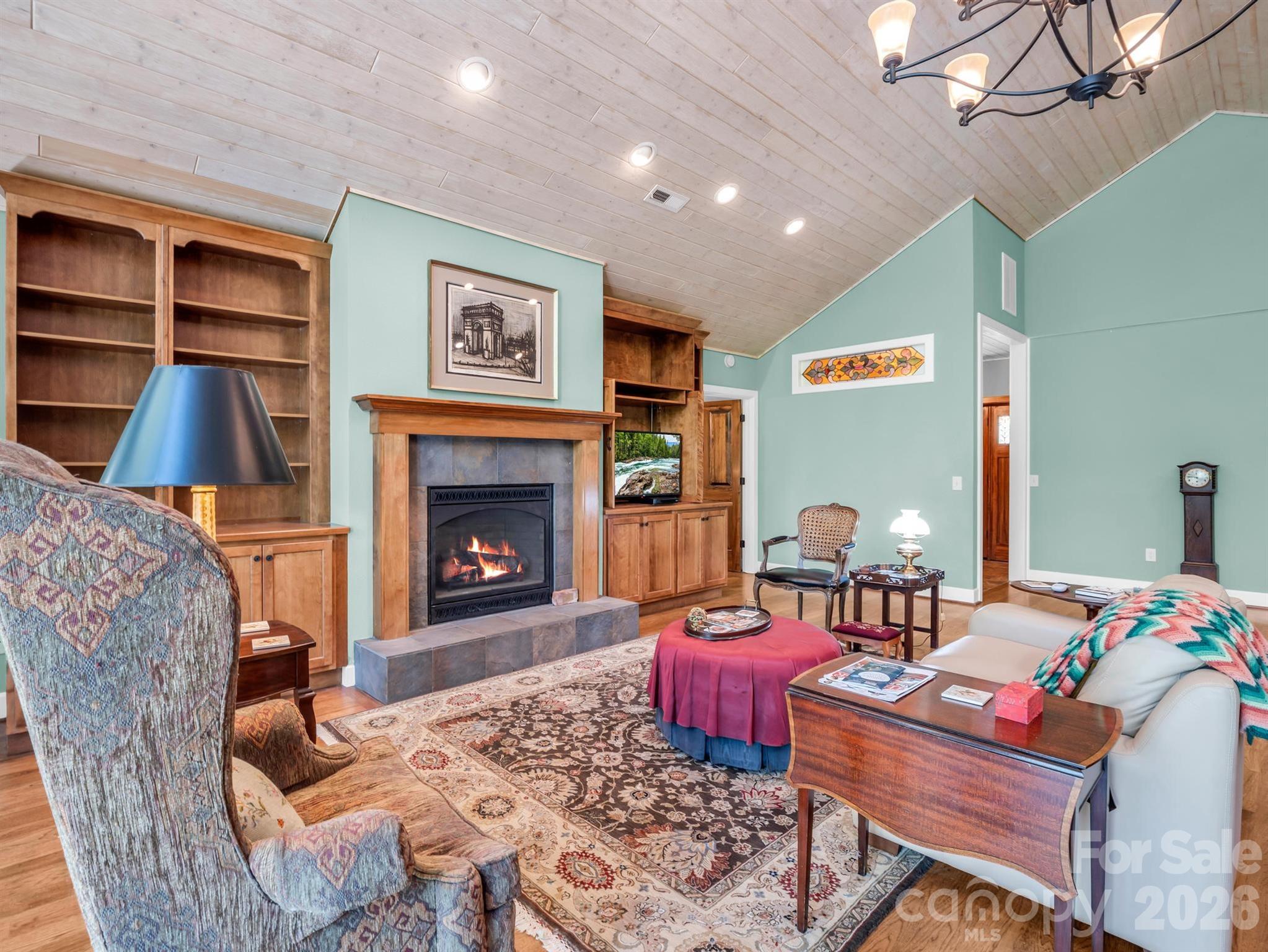 Laurel Ridge - Residential