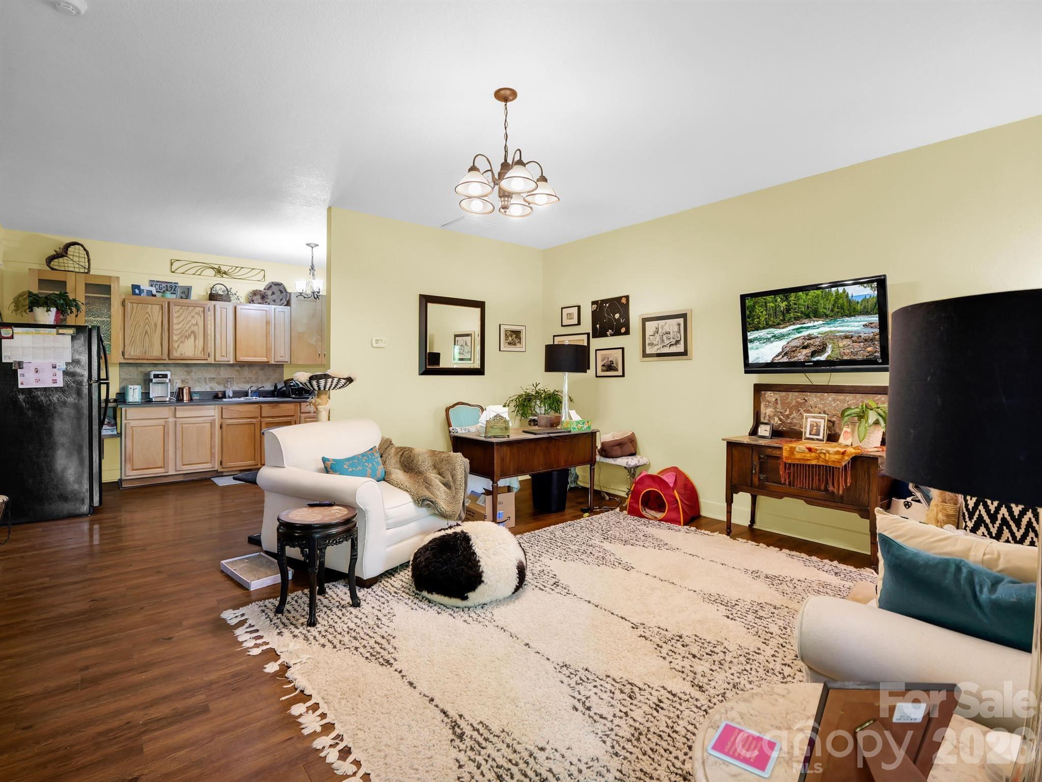 Laurel Ridge - Residential