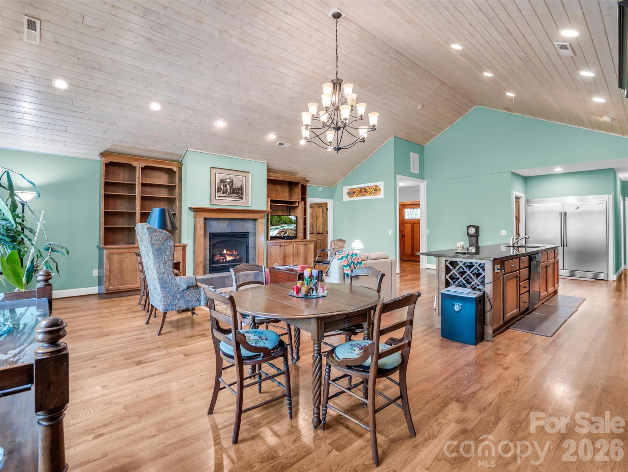 Laurel Ridge - Residential