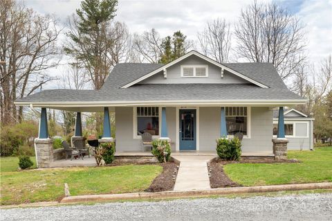 506 W Blue Ridge Road East Flat Rock NC 28726